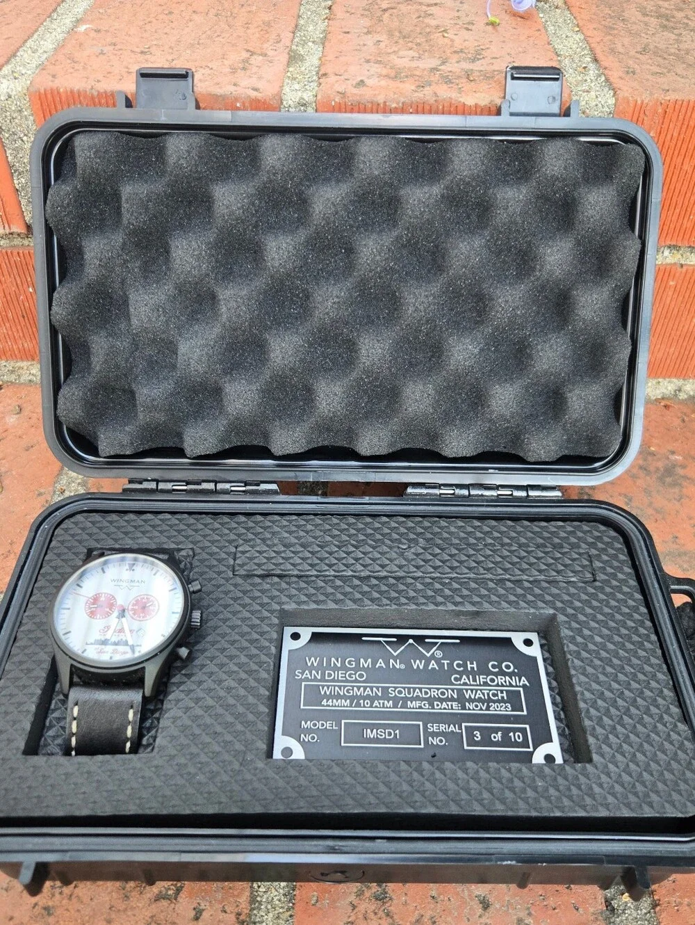 Wingman Men's Black Leather Strap Watch with Bag Accessory - 3 of 10